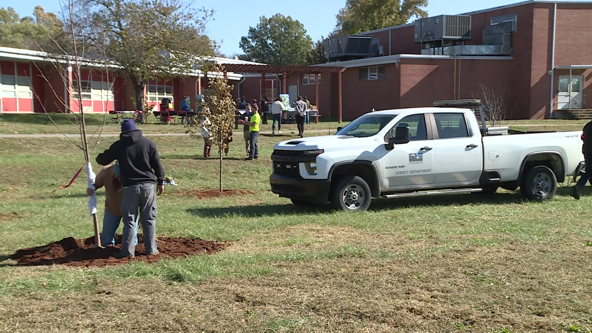 Thumbnail image for Arbor Day at Discovery School