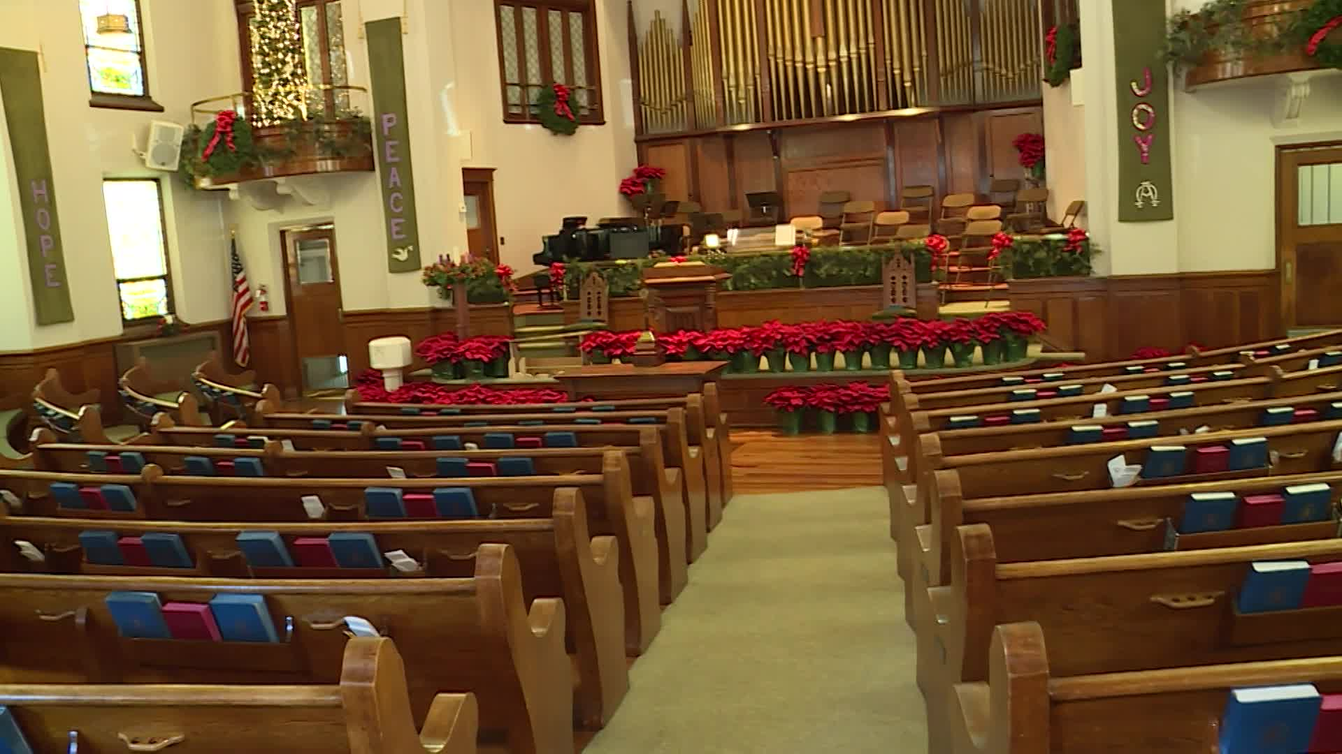 Thumbnail image for Candlelight Tour of Homes